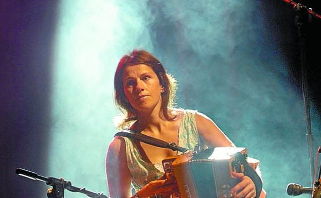 Sharon Shannon, durante una actuación en el Getxo Folk./EFE