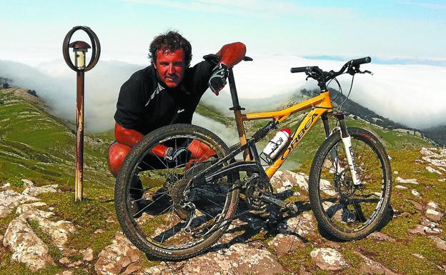 Políticos que sudan la camiseta