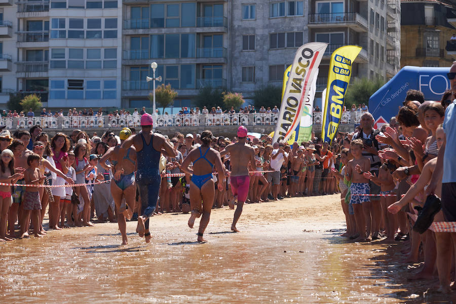 Travesía a Nado del Paseo Nuevo en la Semana grande donostiarra
