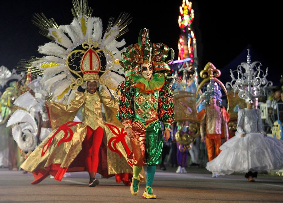Desfile de carnaval en La Habana