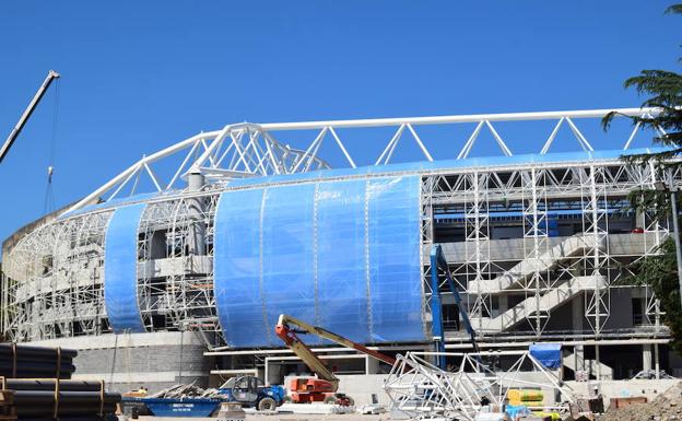 Las obras en Anoeta avanzan con rapidez tanto en el exterior como en el interior