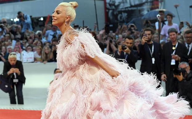 Lady Gaga triunfa en Venecia en su debut como actriz