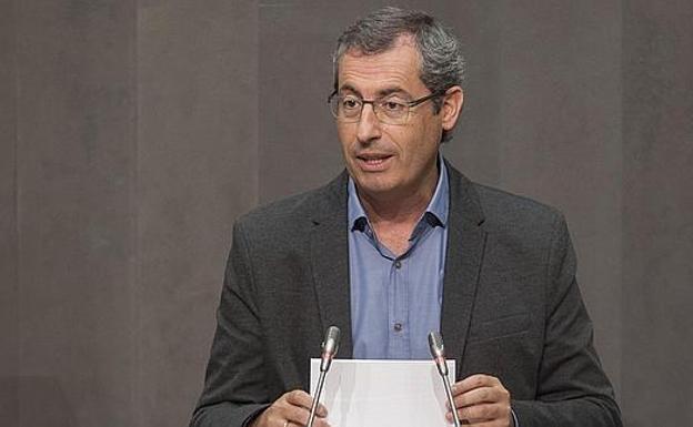 Olano respalda «totalmente» las bases del nuevo estatus y aboga por «institucionalizar» el derecho a decidir