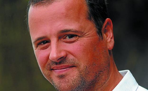 Jon Iturbe (Ingeniero): «Con un sistema de riego eficiente el ahorro de agua es mucho mayor»