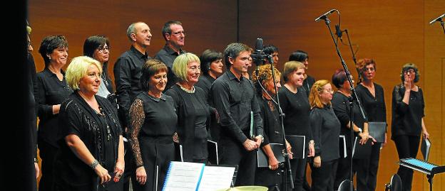 El Orfeón busca novios en Arrate