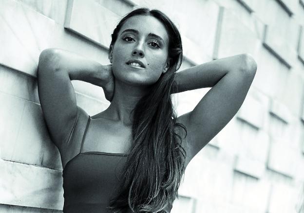 Ibone García (Bailarina): «En directo hay que cuidar todos los detalles, pero al final todo sale»