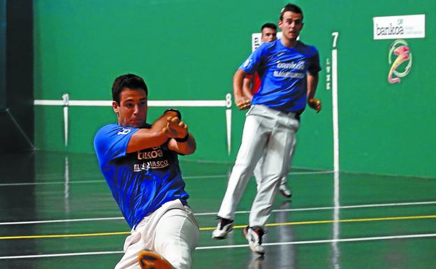 Exposito deja a Bikuña sin un minuto de gloria