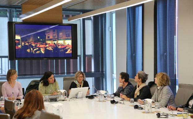 La compañía Jaizkibel reclama en las Juntas un único Alarde público en Hondarribia