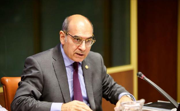 Darpón no está «orgulloso» de la OPE de Osakidetza y dice que corresponde a la Fiscalía determinar si hay delito
