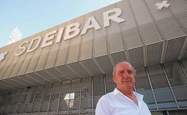 José Mari Arrizabalaga (Exconsejero del Eibar): «Nuestra salida estaba ya anunciada; estamos al cien por cien con lo que decida el Consejo»