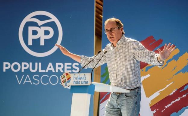 El PP marca perfil en Euskadi ante C's y Vox defendiendo la singularidad vasca