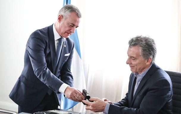 El lehendakari y el presidente de Argentina cierran un compromiso de colaboración