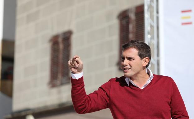 El acto de Rivera en Alsasua se salda con tensión e insultos