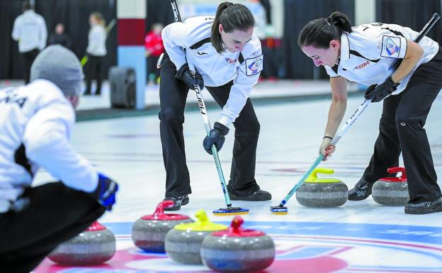 Oihana Otaegi: «En Gipuzkoa hay once fichas de curling y en Canadá, que nos ganó la final, más de ¡un millón!»