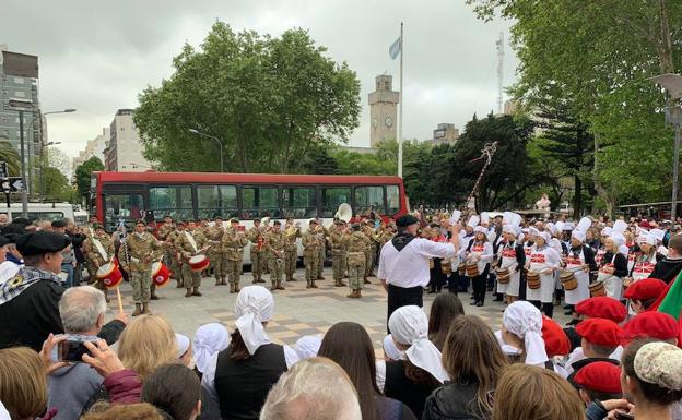 Tamborrada y txistu en Mar del Plata