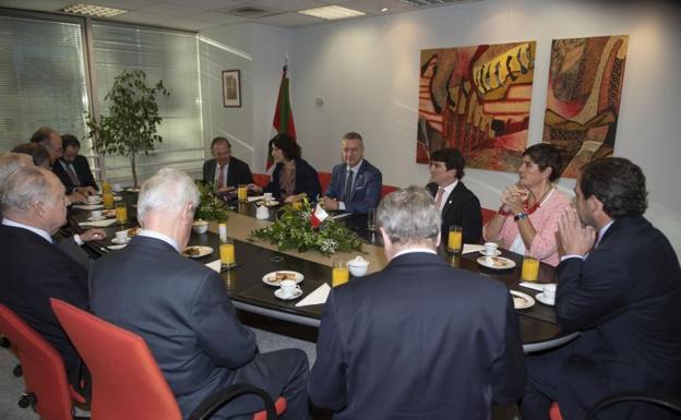 El lehendakari prioriza a Chile en la relación exterior comercial de Euskadi con Suramérica