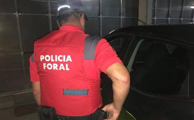 Un vecino de Irun imputado por conducir viendo una película cuando superaba la tasa de alcohol
