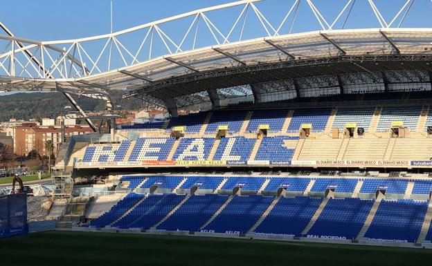 La Real Sociedad dibuja su nombre en el nuevo Anoeta