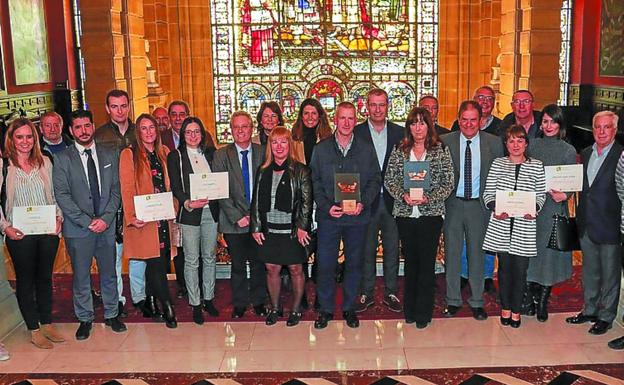 Distinción a las empresas que colaboran con el Banco de Alimentos