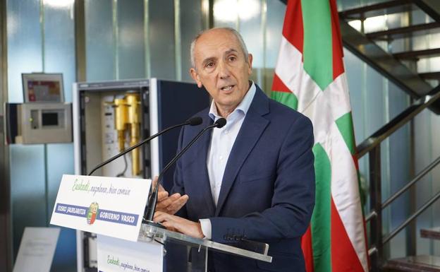 Los gobiernos central y vasco cierran un principio de acuerdo sobre tres transferencias