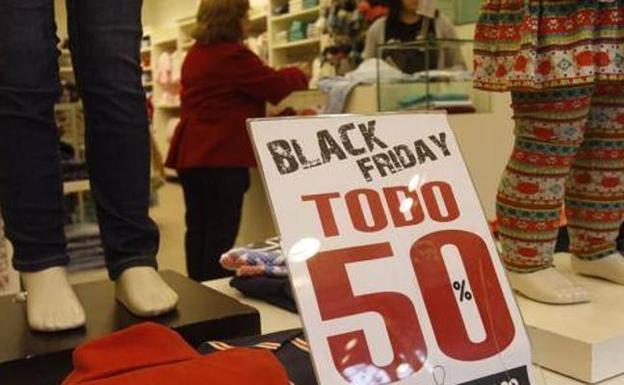 Los vascos gastarán 303 euros por persona en el Black Friday, un 24% más