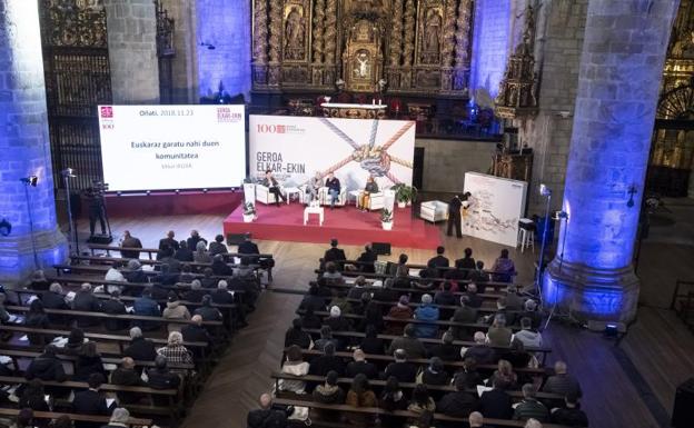 Eusko Ikaskuntza cierra su congreso con el compromiso de redactar el Libro Blanco