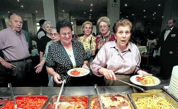 «Dar cama y pensión completa por 20 euros al día no compensa»