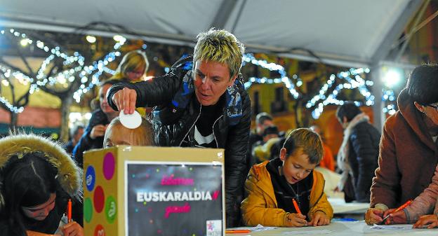 Euskaraldia plazan partekatzeko eguna