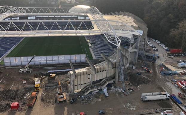 ¿Por qué no se termina de demoler la tribuna Norte de Anoeta?