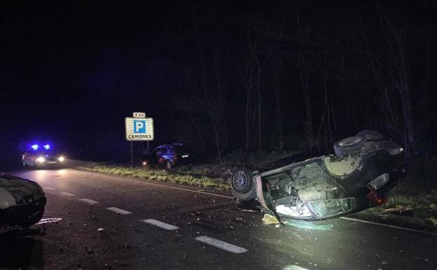 Un muerto y cinco heridos, dos de ellos graves, en un accidente múltiple en la N-121-A en Santesteban