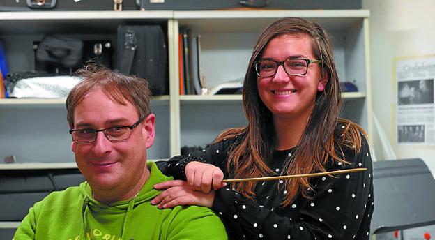 La primera mujer a la batuta