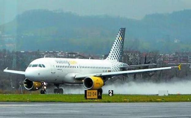 El volumen de pasajeros cae un 12% en noviembre en el aeropuerto de Hondarribia