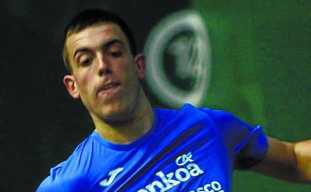 Iker Elizegi: «He crecido dieciocho centímetros en tres años»