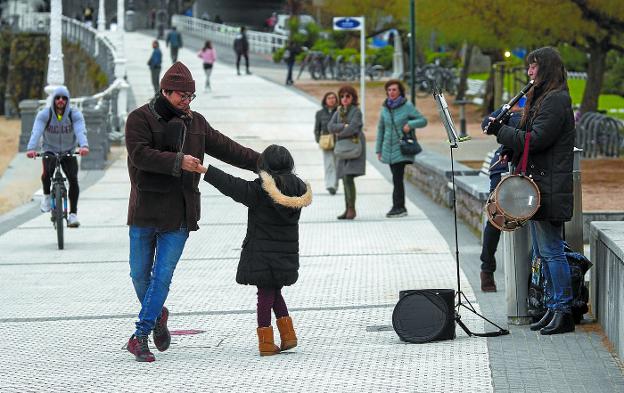 La lluvia amenaza la mañana de Santo Tomás