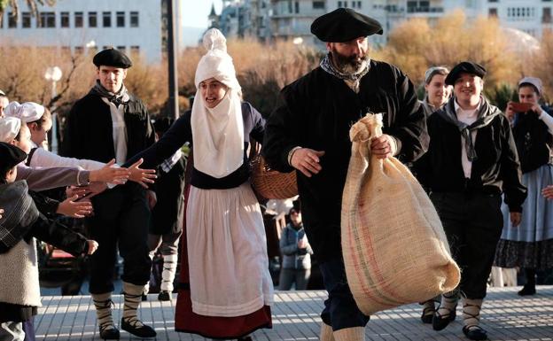 Música, bailes e ilusión acompañarán a Olentzero y Mari Domingi