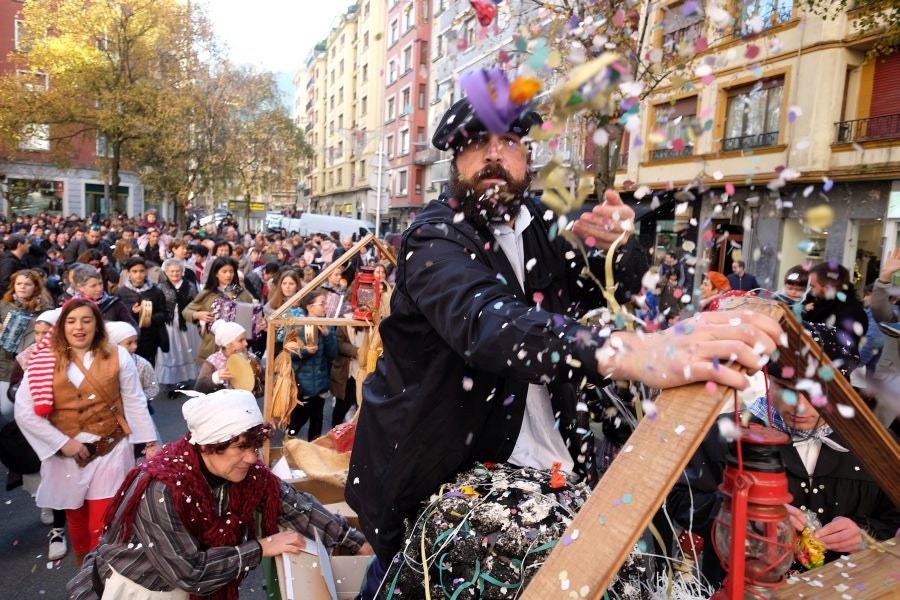 Olentzero visita a los niños y niñas de Eibar