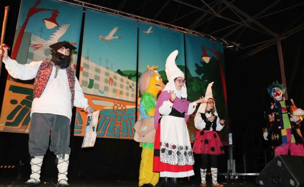 Fiesta en Lasarte-Oria para recibir a Olentzero y Mari Domingi