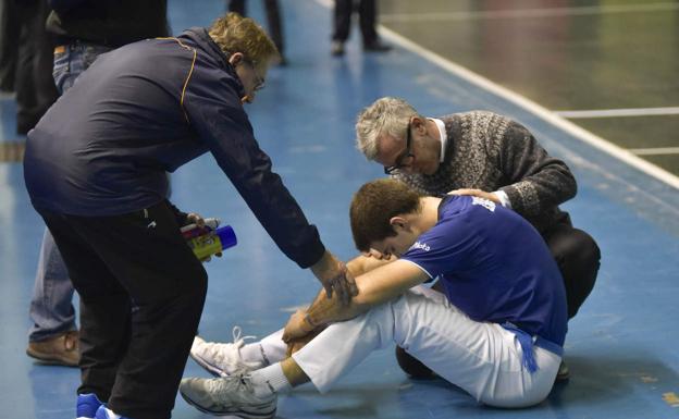 Triunfo y golpetazo de Irribarria y Zabaleta (11-22)
