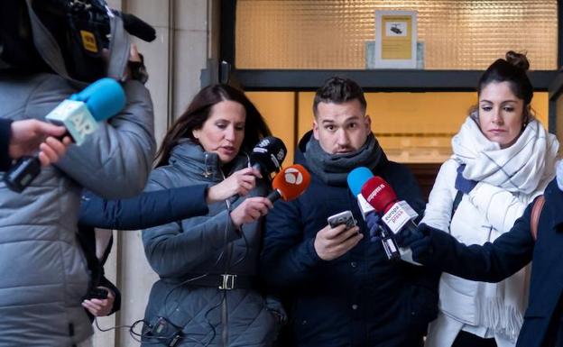 Las Peñas de Pamplona ven «incomprensible» que se mantenga la libertad provisional para 'La Manada'