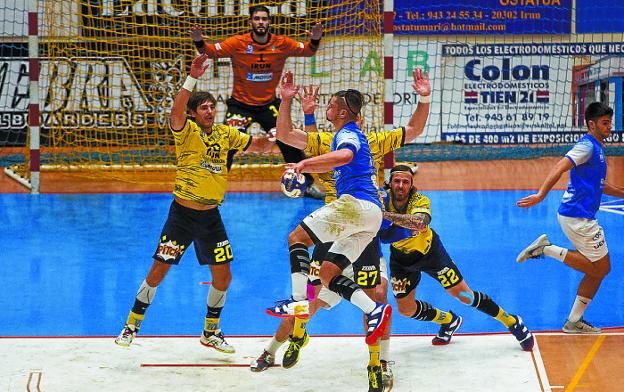 El Bidasoa-Irun saca buena nota en su periplo por tierras francesas