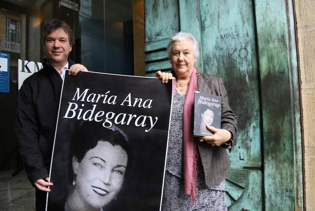 Dama solidaria y cazadora de espías