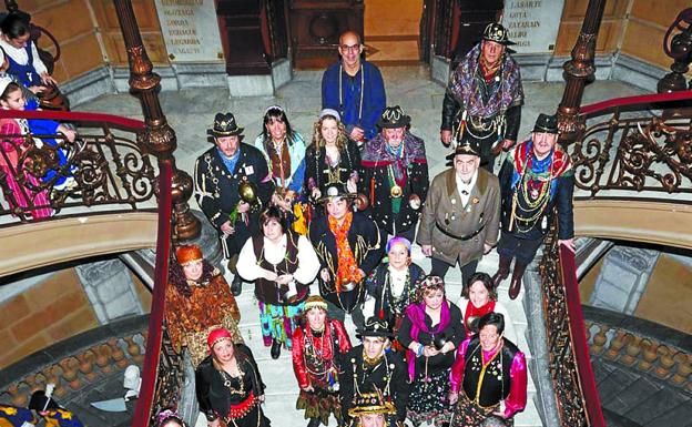 35 años entre martillos y sartenes