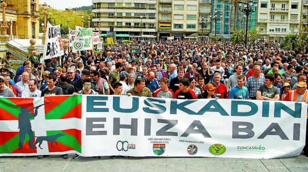 MANIFESTACIONES EN CONTRA DE LA CAZA