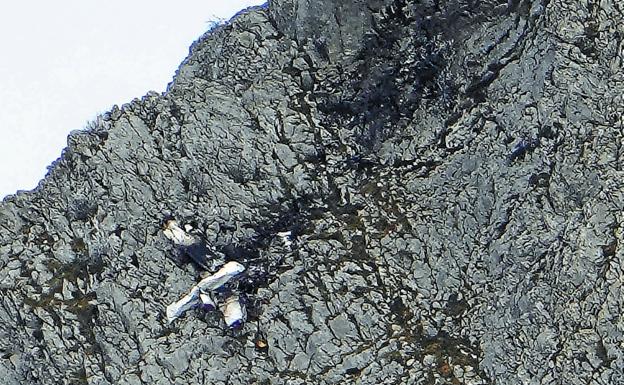 Las víctimas de la avioneta del Hernio serán repatriadas al mes del siniestro