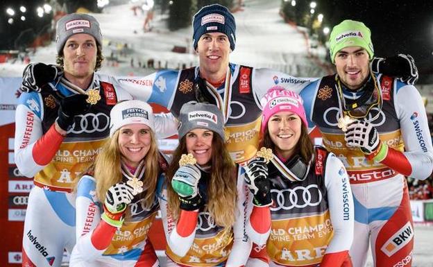 Suiza gana el oro por equipos en los mundiales