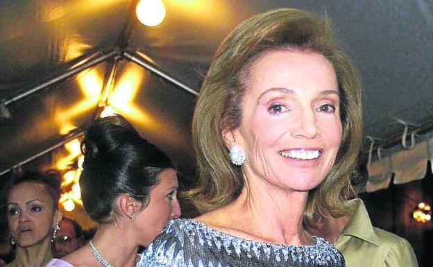 La alta alcurnia despide a Caroline Lee Radziwill