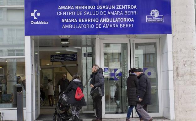 Osakidetza reducirá el cupo de pacientes por médico para aliviar la atención primaria