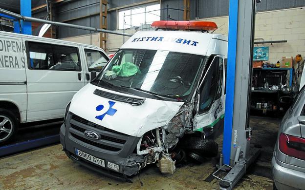 Piden cinco años para un joven que causó dos muertes al circular siete kilómetros en sentido contrario en la AP-8