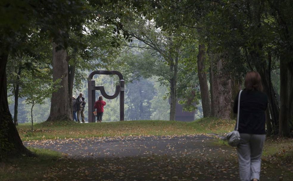 Una antológica de Chillida reabrirá el museo de Zabalaga el 17 de abril