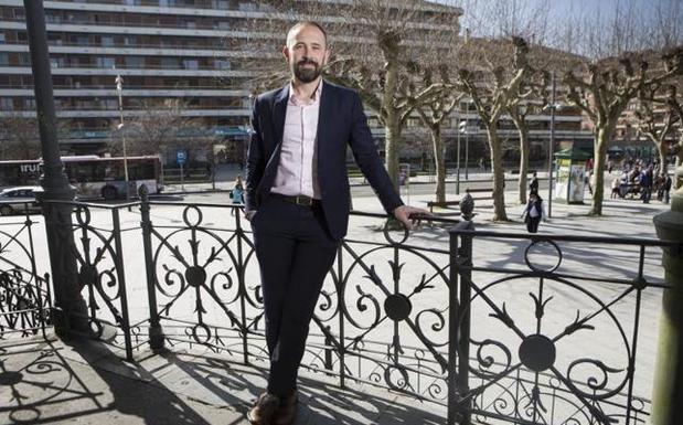 Denis Itxaso: «Nos sentimos parte del proyecto de Sánchez»